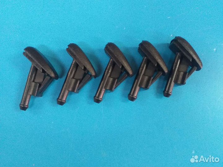 Форсунки омывателя лобового стекла е34