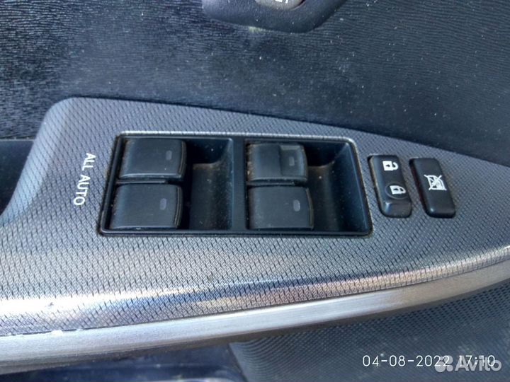 Блок стеклоподъемников Тойота Венза 2014 год