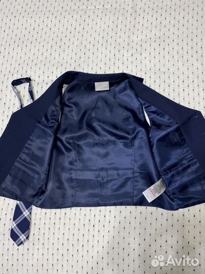 Жилет праздничный и галстук для мальчика