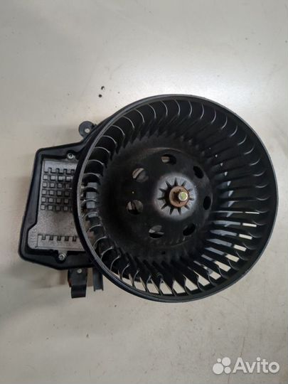 Двигатель отопителя Mercedes C W203