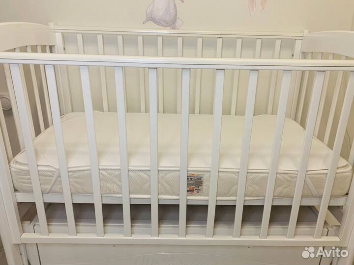 Детская кроватка mr sandman с маятником и матрасом