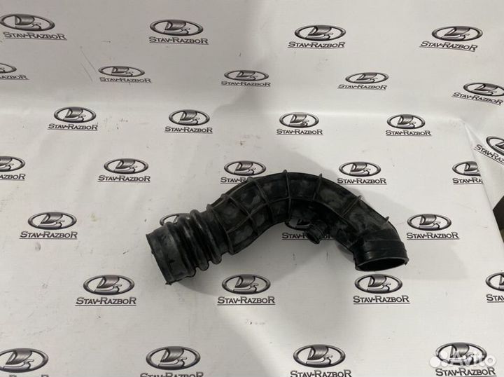 Воздушный патрубок LADA калина гранта 8кл