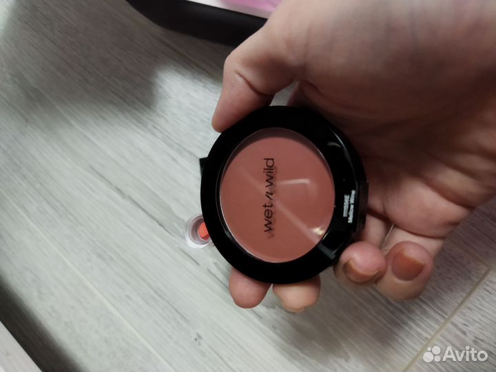 Набор новой косметики из 5 продутов