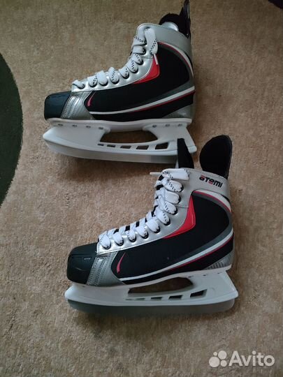 Коньки хоккейные 43 размер