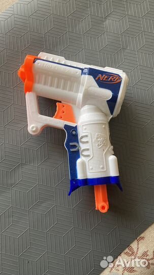 Nerf пистолет