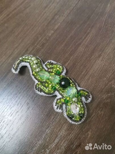 Брошь ручной работы ящерица
