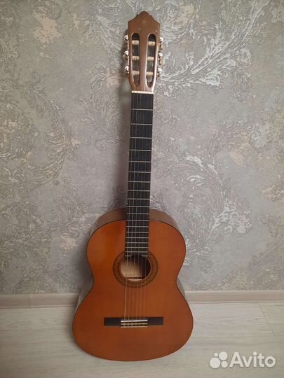 Гитара Yamaha c 40 (классика)