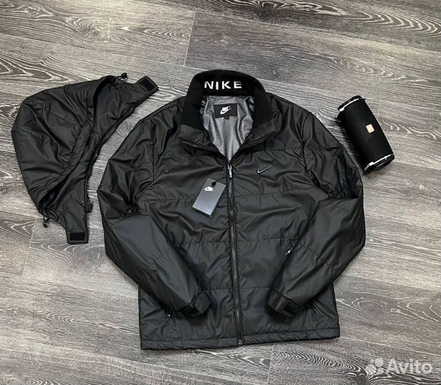 Демисезонные куртки Nike современные