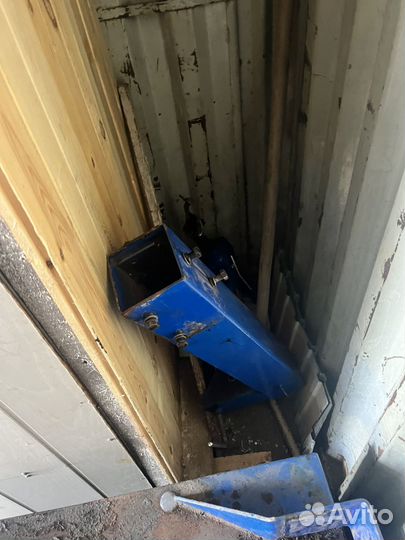 Шиномонтажный станок