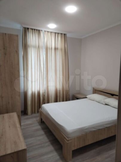 3-к. квартира, 100 м², 5/5 эт.