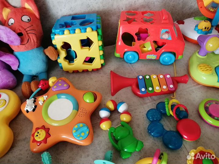 Вещи и игрушки большим пакетом на девочку