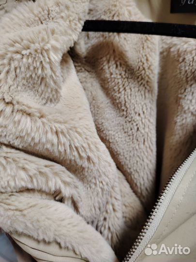 Парка куртка зимняя и на холодную осень