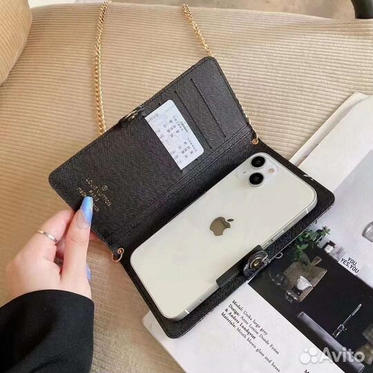 Чехол Louis Vuitton на iPhone