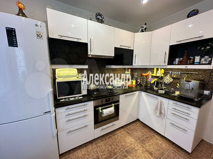 2-к. квартира, 86 м², 4/9 эт.