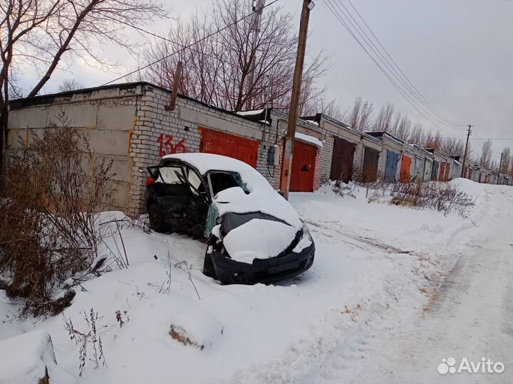 Nissan tiida 12 г хэтчбэк 1.6 в разборе