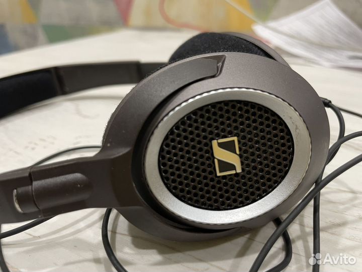 Наушники Sennheiser HD 239 west