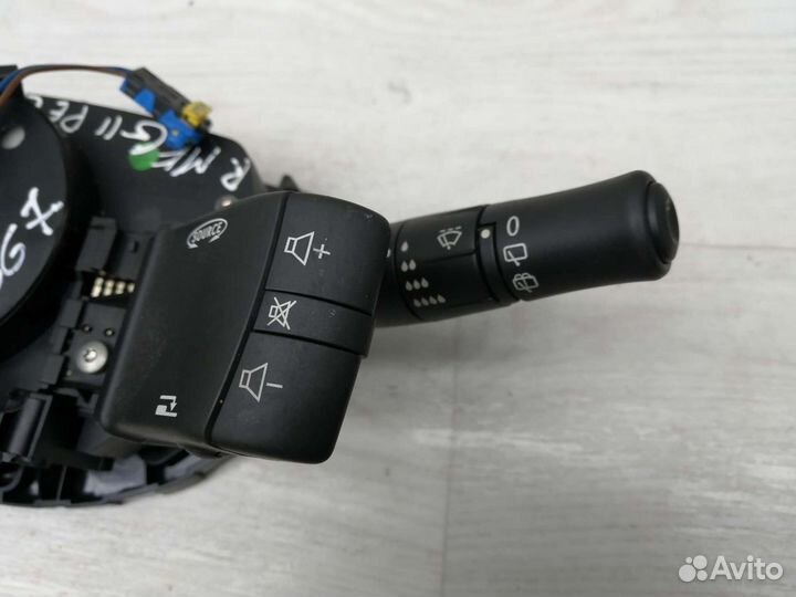 Переключатель поворотов и дворников Renault Megane