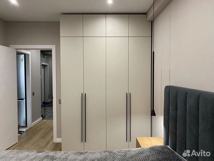 Современный шкаф