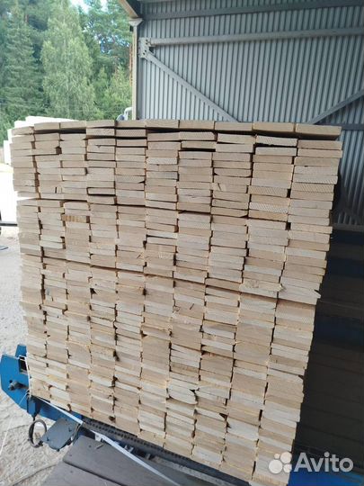 Обрезная сухая доска 25х100х6000мм из хвои