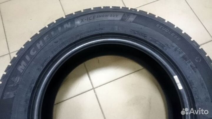 Michelin X-Ice Snow 215/60 R16 99H