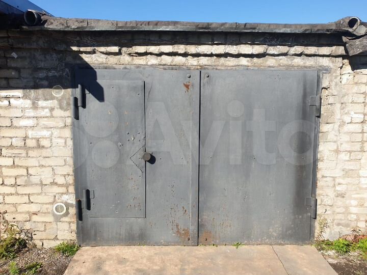 Гараж, > 30 м²