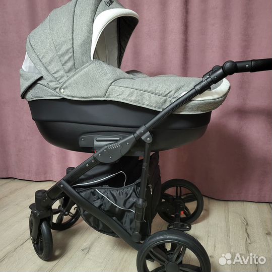 Продам детскую коляску Camarelo Baleo 2 в 1