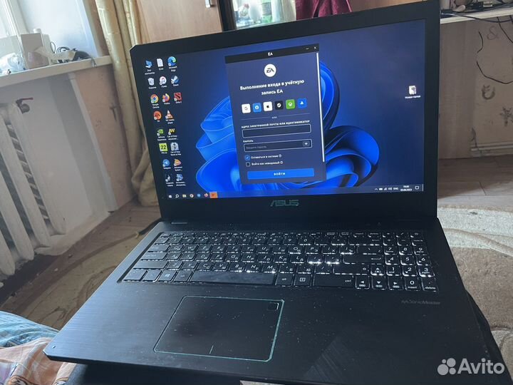 Ноутбук asus