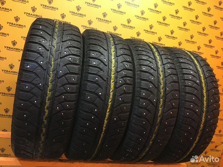 Bridgestone Ice Cruiser 7000 215/60 R17 96H