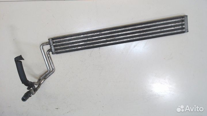 Радиатор масляный Volkswagen Touareg, 2004