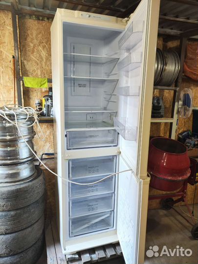 Холодильник