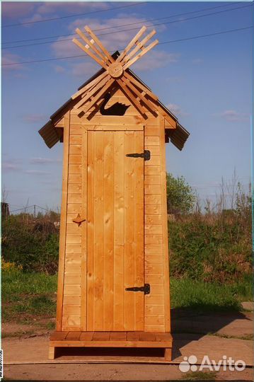 Уличный туалет деревянный TOP226