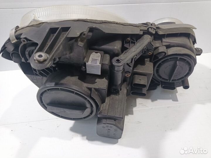 Фара левая Mercedes W211 E-class