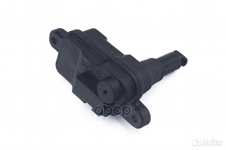 Исполнительный элемент лючка 8V0862153B VAG