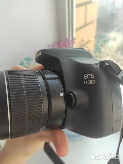 Зеркальный фотоаппарат canon 1200d