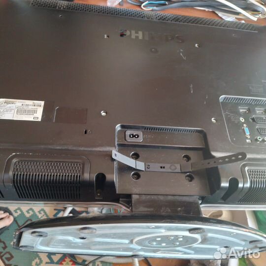 Платы и детали из телевизора Philips 32PFL5404/60