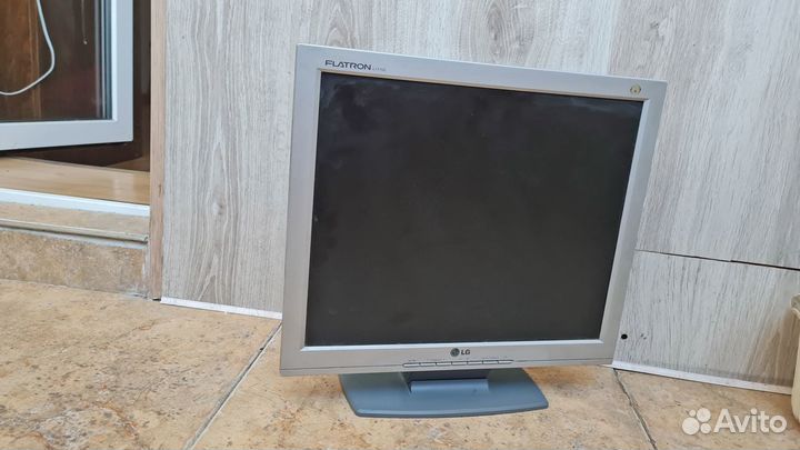 Монитор LG L17MS-5. Неисправный. Беспл. подвезу