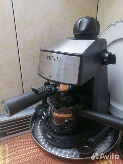 Кофеварка рожковая Kelli