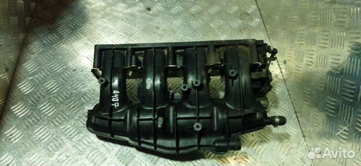 Коллектор впускной AudiA4 B7 (S4,RS4) 2006