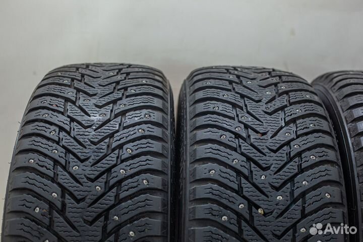 Nokian Tyres Hakkapeliitta 8 SUV 235/60 R18 107T