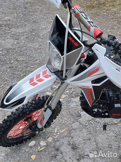 BSE 125 кубиков питбайк