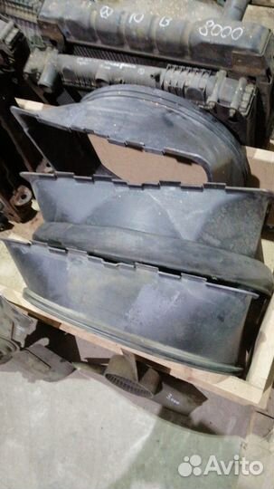 Диффузор радиатора на 814 мерседес