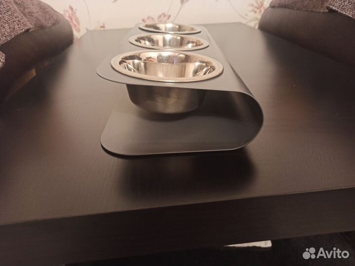 Миска для кошек и собак мелких пород