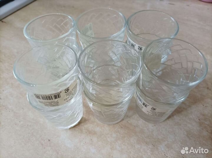 Стопки рюмки стаканы