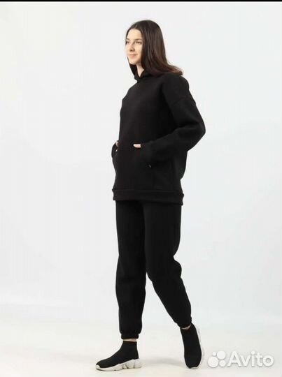 Спортивный костюм женский новый