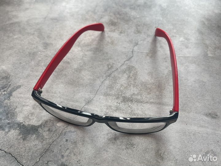 Очки с диоптриями -2,5