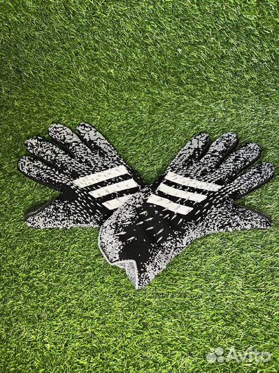 Перчатки вратарские Adidas predator