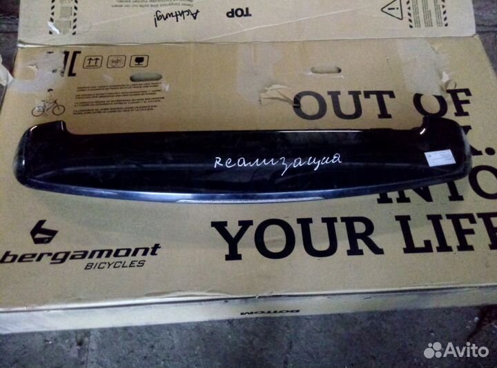 Спойлер багажника Mitsubishi Outlander MN175064XB