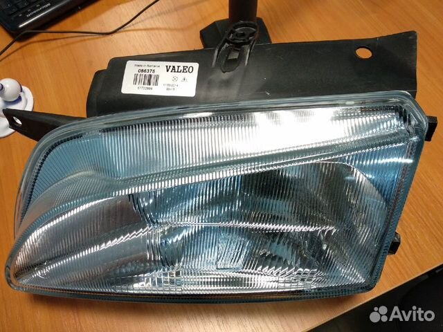 Фара Peugeot Partner передняя левая Valeo