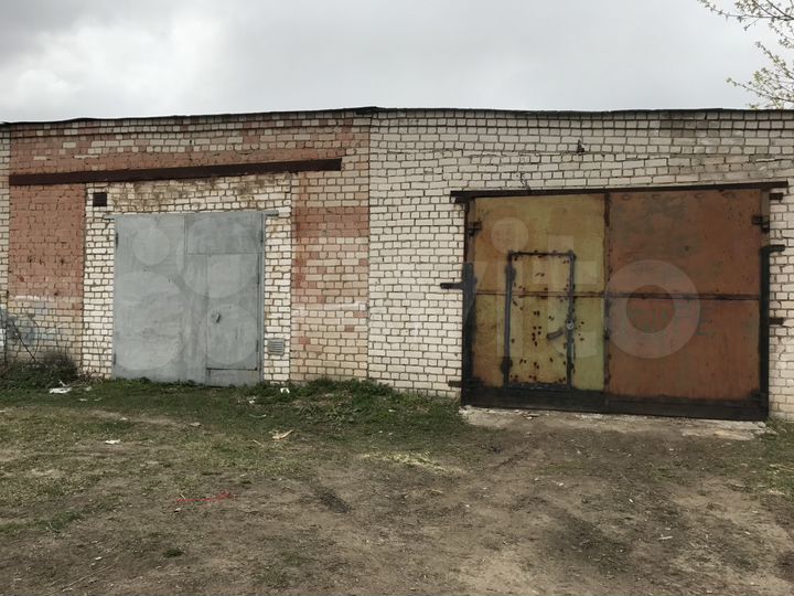 Гараж, > 30 м²