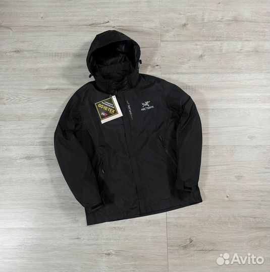 Ветровка ArcTeryx